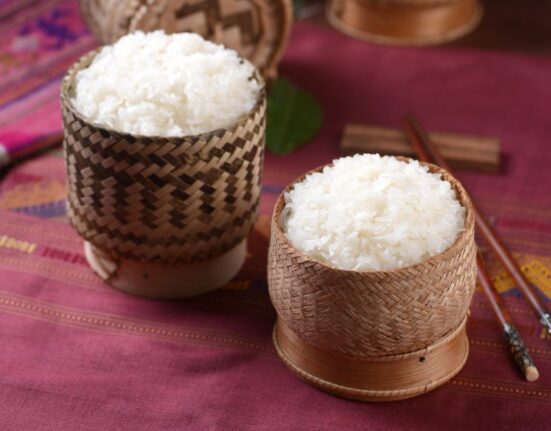 cơm nếp bao nhiêu calo